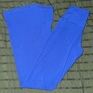 AERIE Offline Hi-Rise Crossover Flare Leggings